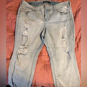 Torrid 24R skinny jegging